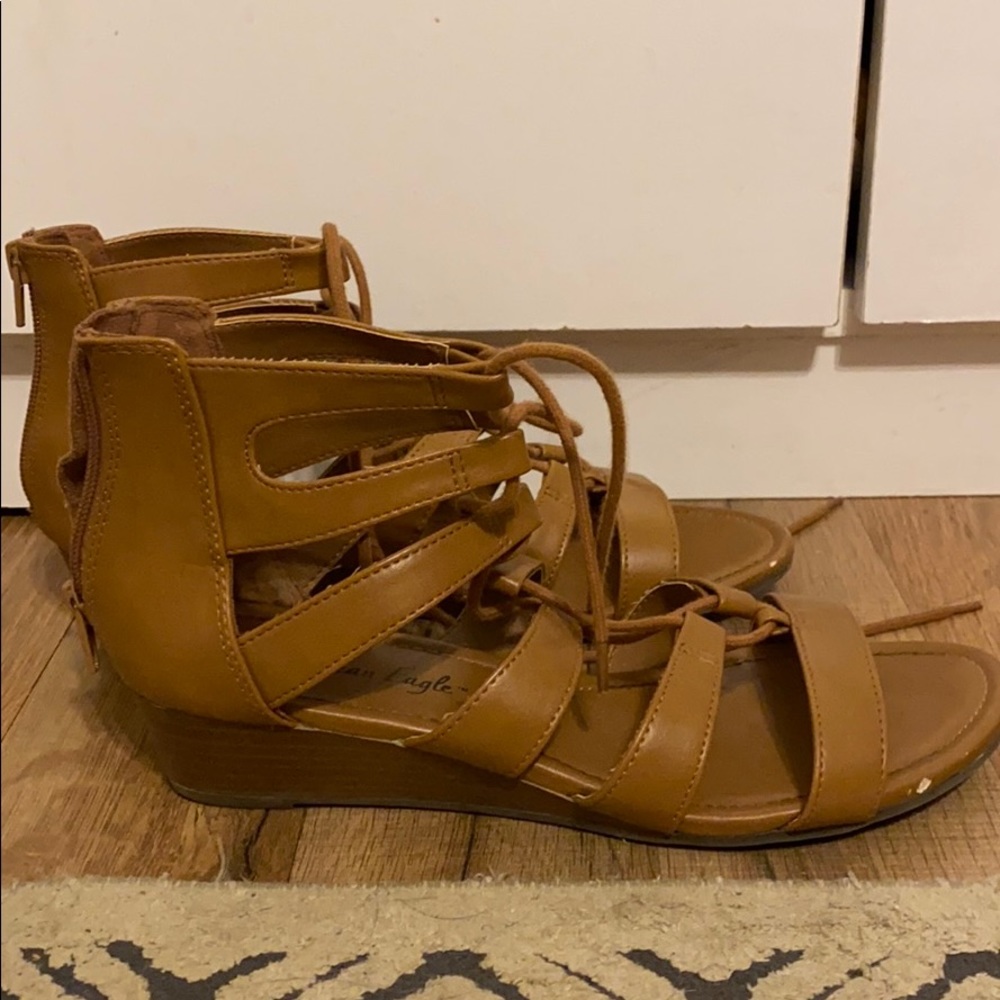 American Eagle Sandles with slight wedge